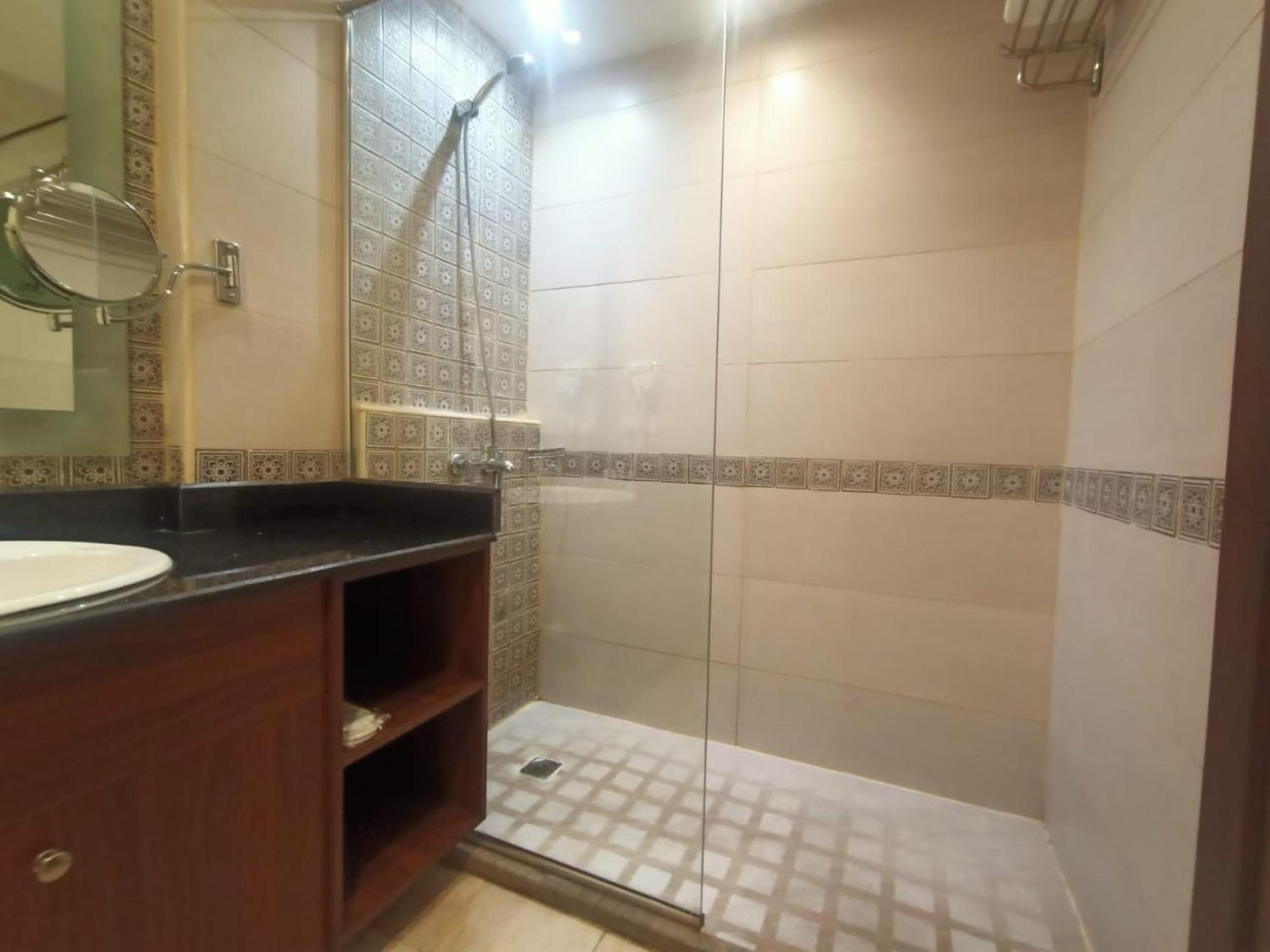 Quiet Jeddah Al Hamra Hotel Luaran gambar