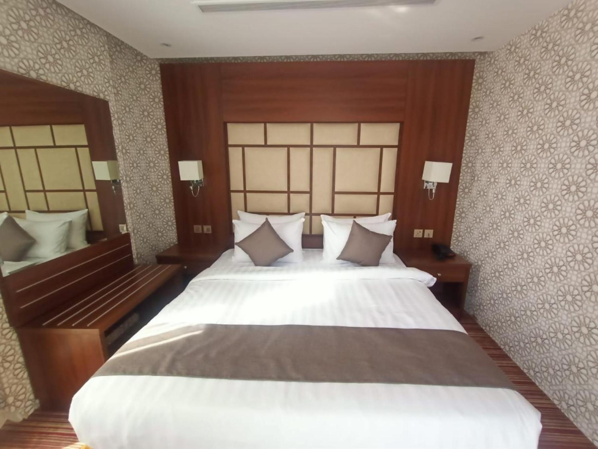 Quiet Jeddah Al Hamra Hotel Luaran gambar