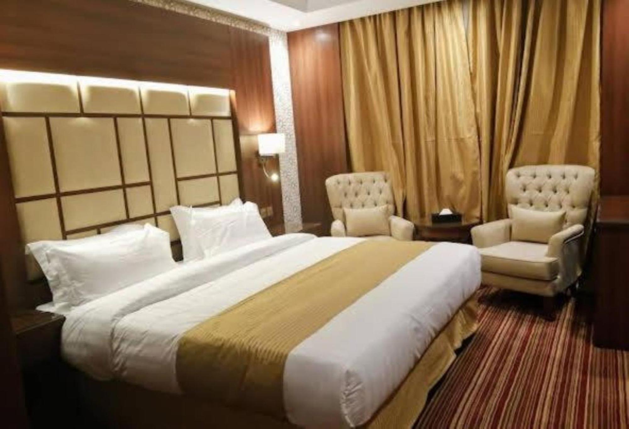 Quiet Jeddah Al Hamra Hotel Luaran gambar
